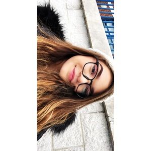 Meet your Posher, Reagan